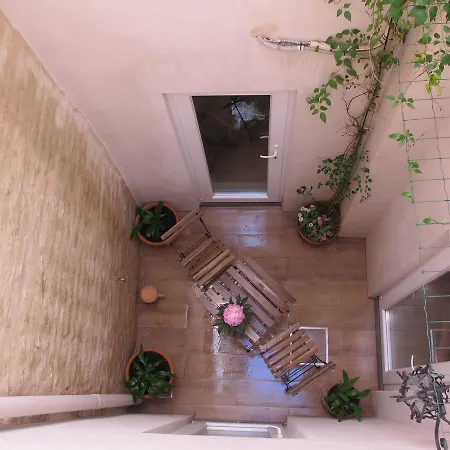 The Green Balcony Seville Exterior photo